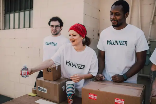 Como o Voluntariado Pode Transformar Sua Vida – Dia Internacional do Voluntário